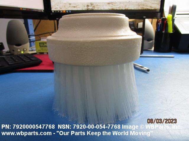 Aircraft Cleaning Brush - 100% Nylon Fiber Bristles, White, NSN  7920-00-054-7768 - The ArmyProperty Store