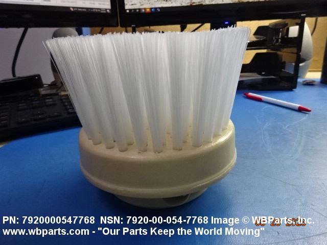 Aircraft Cleaning Brush - 100% Nylon Fiber Bristles, White, NSN  7920-00-054-7768 - The ArmyProperty Store