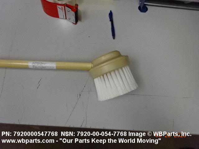 Aircraft Cleaning Brush - 100% Nylon Fiber Bristles, White, NSN  7920-00-054-7768 - The ArmyProperty Store